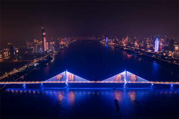 2020228Ϊרҵ й人Ʒо¹ʽΪڵйڶе¹.jpg